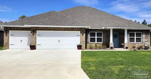 7652 Piper Cir, Milton, FL 32583
