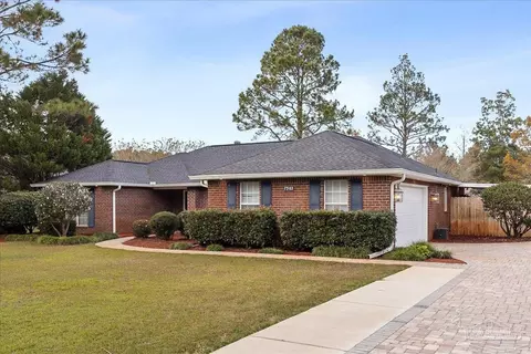 7302 Brevard St, Navarre, FL 32566