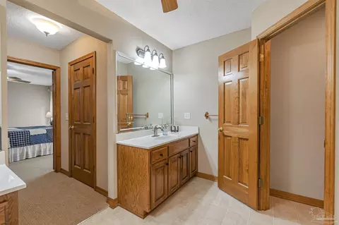 Bath - 602 Pinebrook Cir, Cantonment, FL 32533 photo 2 of 3