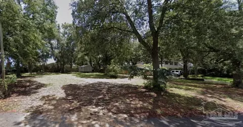 Lakewood Dr, Milton, FL 32570