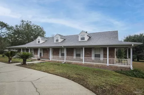415 Meander Ln, Cantonment, FL 32533