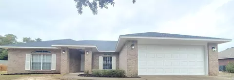 6476 Bay Oak Dr, Milton, FL 32583