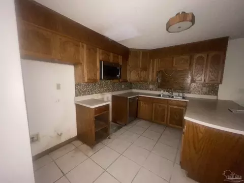 Kitchen - 3579 Acy Lowery Rd, Pace, FL 32571 photo 1 of 1
