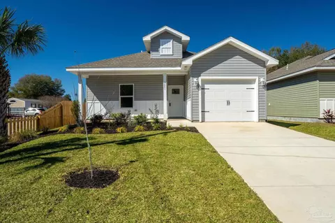 5261 Plateau Rd, Pensacola, FL 32507