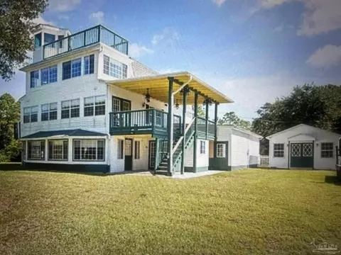 2625 San Clemente Dr, Milton, FL 32583