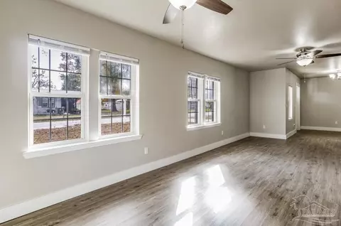 Living - 5337 Hutto Ln, Jay, FL 32565 photo 2 of 2