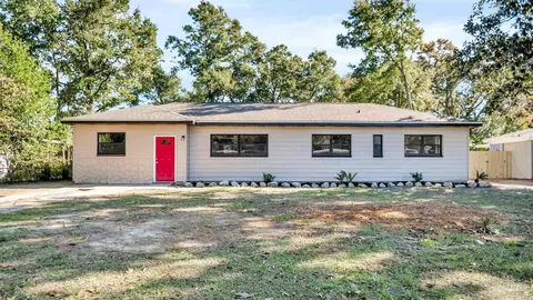 22 W Adkinson Dr, Pensacola, FL 32506