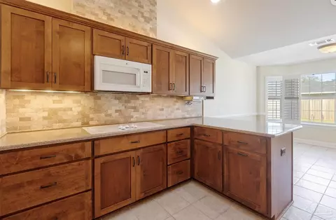 Kitchen - 1012 Brandermill Dr, Cantonment, FL 32533 photo 6 of 6