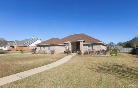 Exterior - 1012 Brandermill Dr, Cantonment, FL 32533 photo 2 of 5