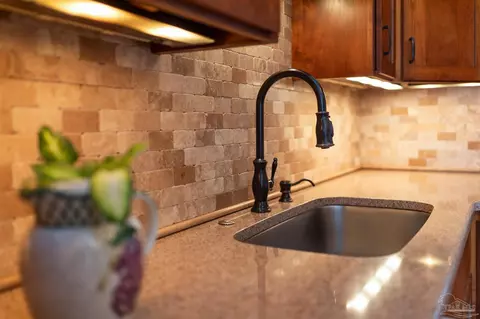 Kitchen - 1012 Brandermill Dr, Cantonment, FL 32533 photo 4 of 6