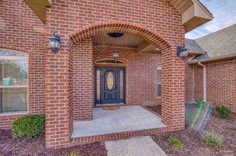 2322 Phylis Rae Dr, Pace, FL 32571