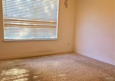 Bedroom - 6520 Eagle Crest Dr, Milton, FL 32570 photo 2 of 2
