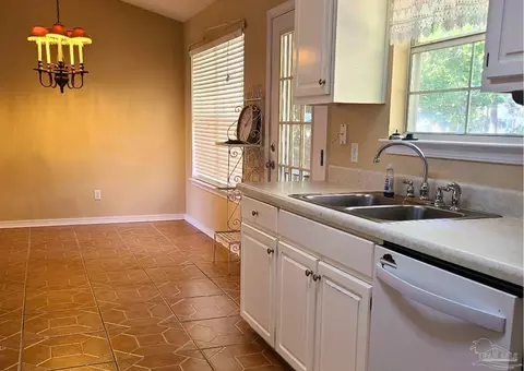 Kitchen - 6520 Eagle Crest Dr, Milton, FL 32570 photo 3 of 3