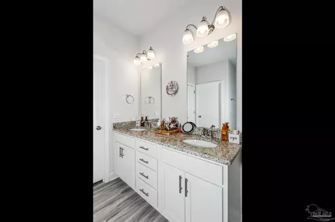 6460 Cedar Key Dr, Milton, FL 32570 photo 20