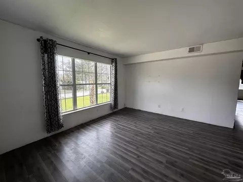 5367 Locklin Ave, Milton, FL 32570 photo 2