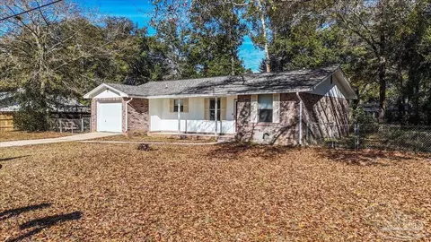 6565 Kennington Cir, Milton, FL 32570 photo 3