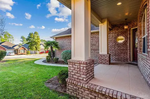 5962 Dahoon Dr, Pensacola, FL 32526