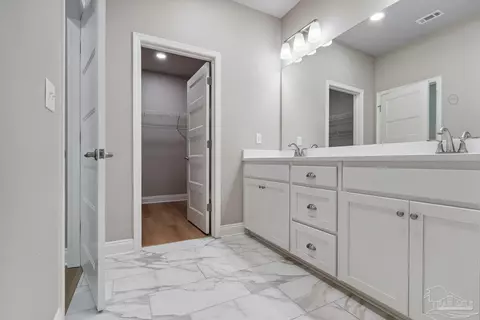 Entry Way - 4420 Russell Elliott Rd, Jay, FL 32565 photo 10 of 14