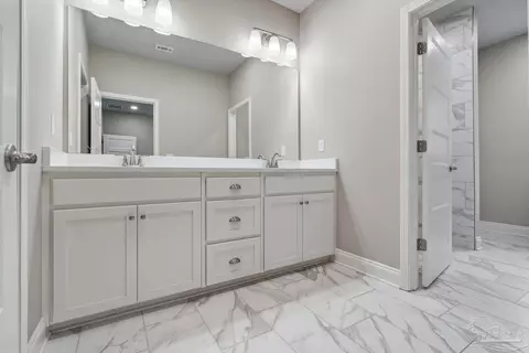 Bath - 4420 Russell Elliott Rd, Jay, FL 32565 photo 1 of 4