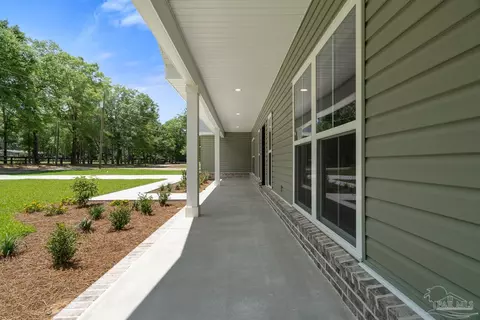 Exterior - 4420 Russell Elliott Rd, Jay, FL 32565 photo 3 of 8
