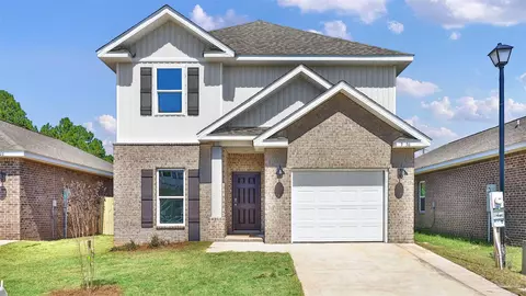 9827 Starling Dr, Pensacola, FL 32506