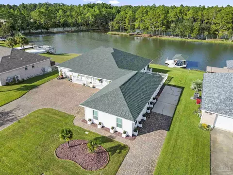 6616 Ski Ln, Milton, FL 32583 photo 3