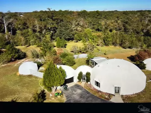 2424 Lank Rd, Molino, FL 32577