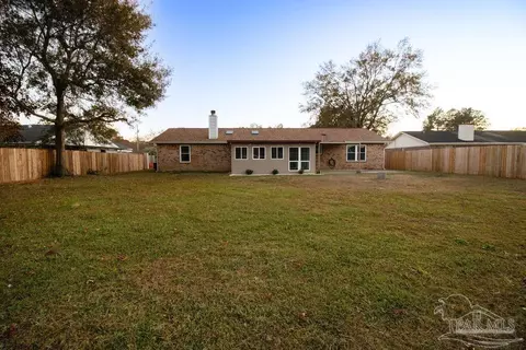 Exterior - 3366 Gladewood Ln, Pace, FL 32571 photo 4 of 4