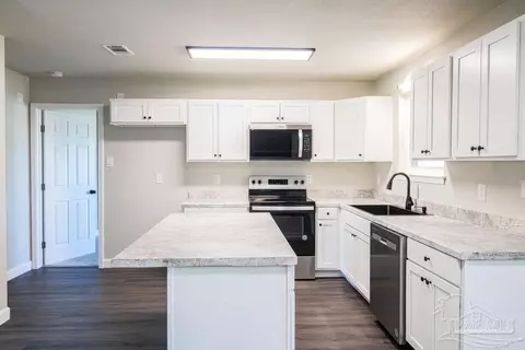 Kitchen - 3366 Gladewood Ln, Pace, FL 32571 photo 1 of 1