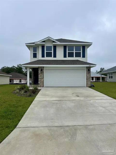 928 Rustling Pines Rd #16B, Cantonment, FL 32533
