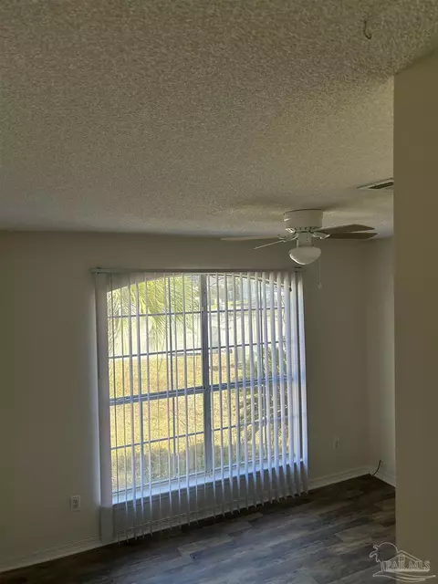 Living - 5305 Cherub Cir, Milton, FL 32583 photo 2 of 2