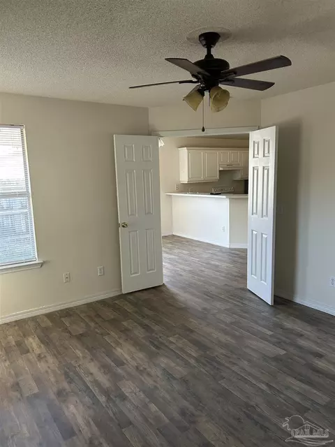 Living - 5305 Cherub Cir, Milton, FL 32583 photo 1 of 2