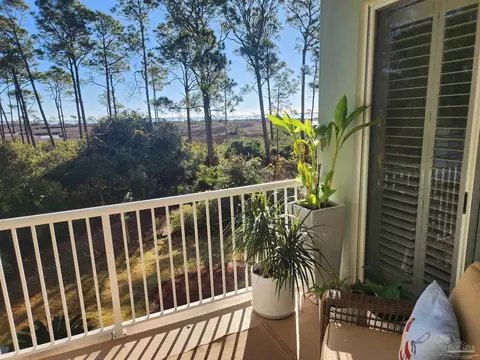4060 Indigo Dr #111, Pensacola, FL 32507