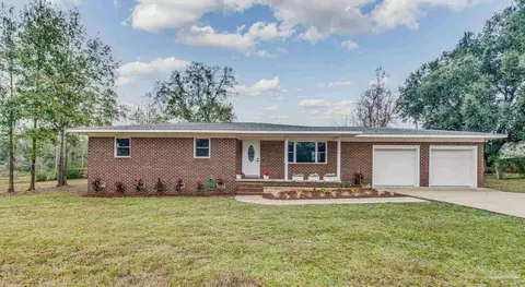 101 Williams Ditch Rd, Cantonment, FL 32533