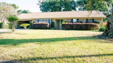 5803 Schofield Dr, Pensacola, FL 32506