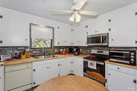 7665 Lund Rd, Milton, FL 32570 photo 4