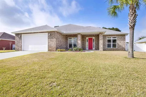 5865 Resort Ave, Pensacola, FL 32507