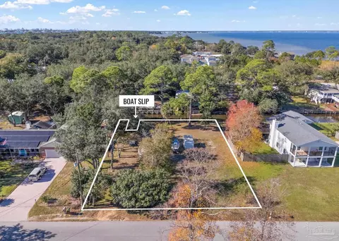 5631 Bob-o-link Rd, Pensacola, FL 32507