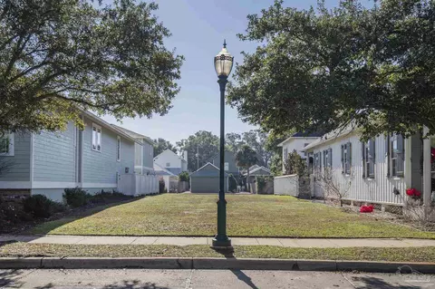 563 E Romana St, Pensacola, FL 32502