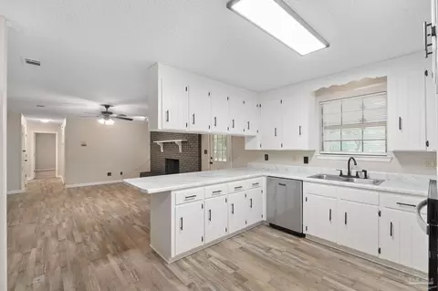 5955 Clark Rd, Milton, FL 32570 photo 2