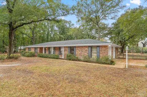 5955 Clark Rd, Milton, FL 32570