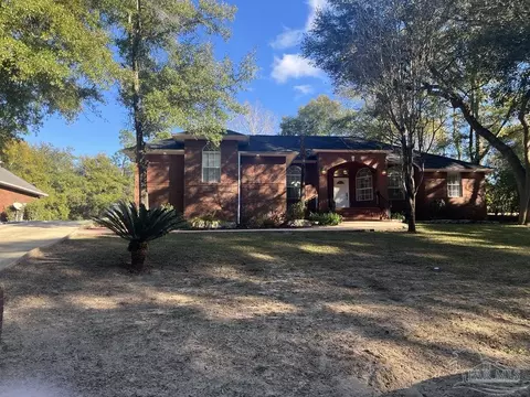 2722 Ashbury Ln, Cantonment, FL 32533