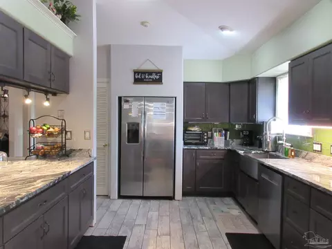 Kitchen - 2958 Whitley Ln, Pace, FL 32571 photo 3 of 15