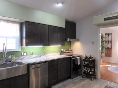 Kitchen - 2958 Whitley Ln, Pace, FL 32571 photo 11 of 15