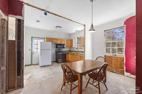Dining - 1957 Stacey Rd, Cantonment, FL 32533 photo 1 of 1
