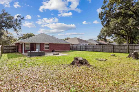 Exterior - 5003 Covenant Cir, Pace, FL 32571 photo 7 of 8