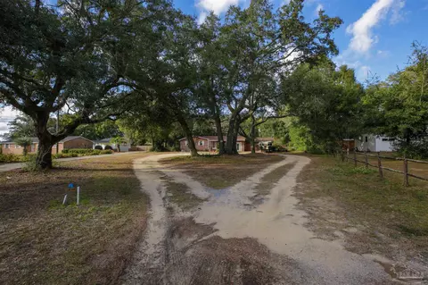 3107 Muldoon Rd, Pensacola, FL 32526
