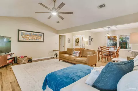 6565 Tidal Bay Dr, Milton, FL 32570 photo 4