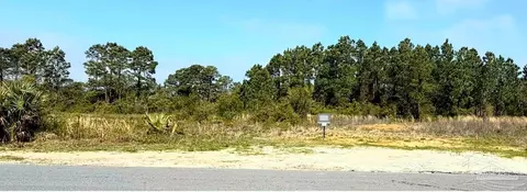 2756 Bay St, Gulf Breeze, FL 32563