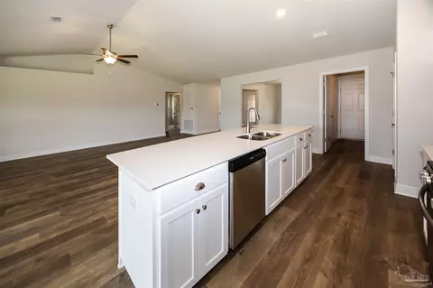 Kitchen - 6208 Pineapple Dr, Milton, FL 32570 photo 3 of 3